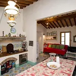 Casa Nocella A Bagnaia - Goelba 度假居