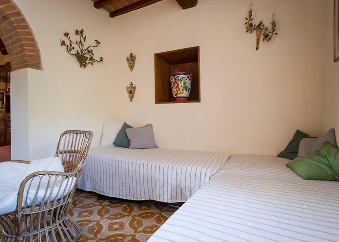 Casa Nocella A Bagnaia - Goelba 펜션 *